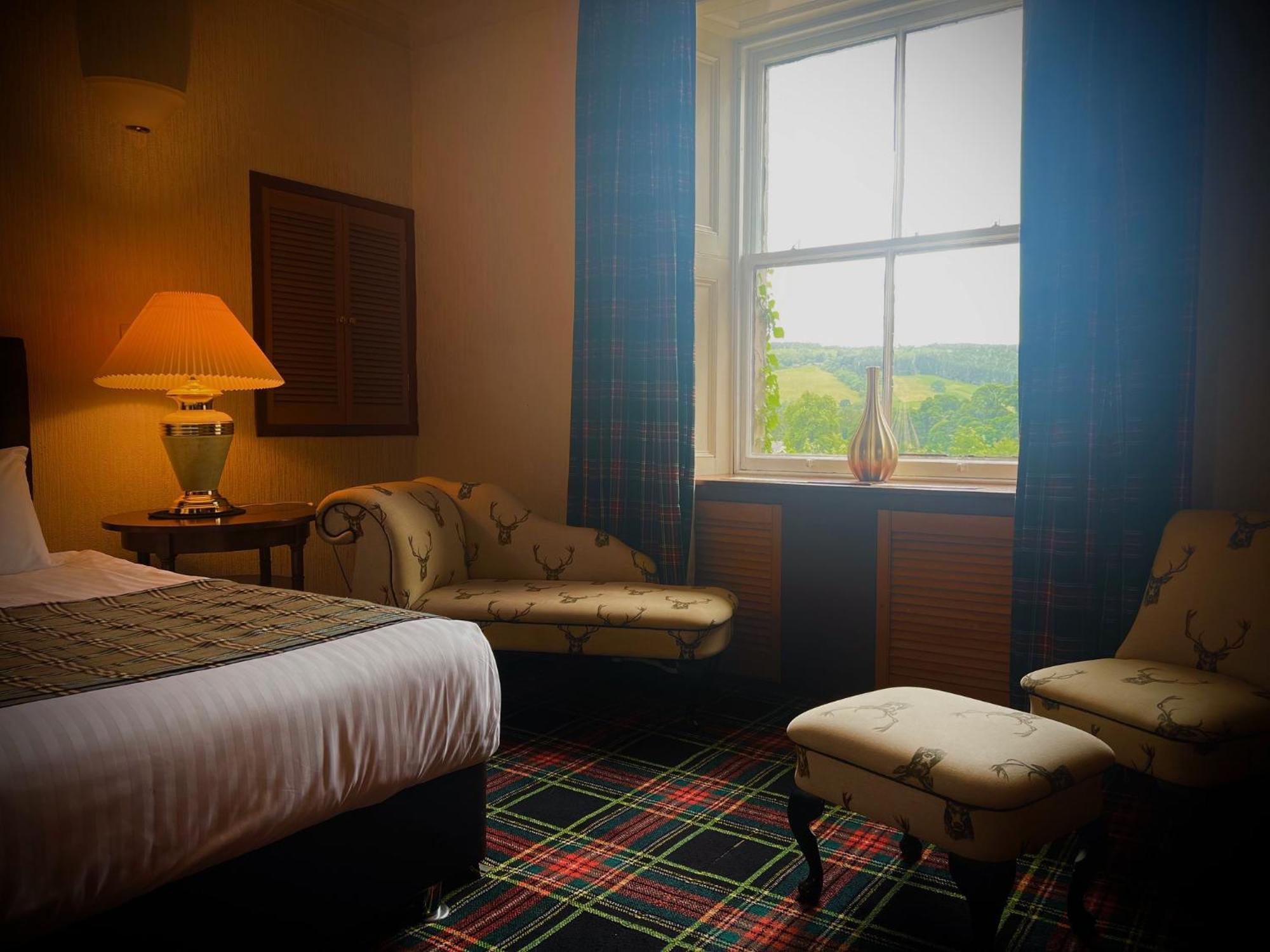 Loch Ness Lodge Hotel Drumnadrochit Exterior photo